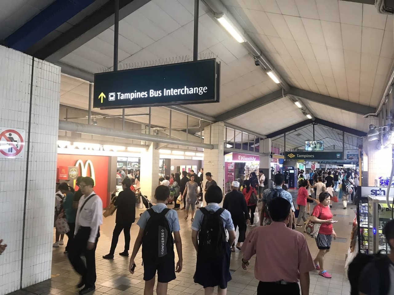 Pedestrian comfort Singapore metro
